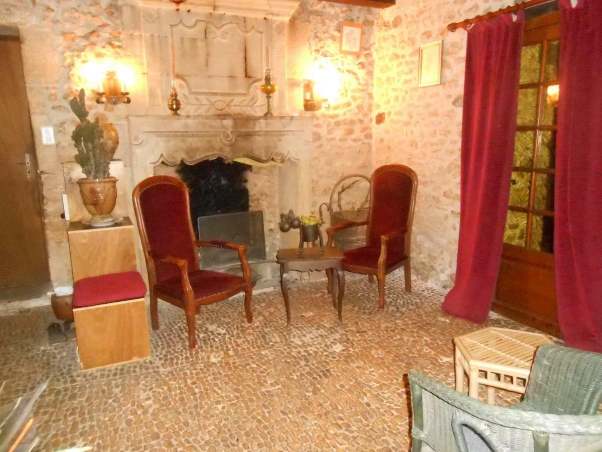 Chambres D'Hotes Le Roussel Le Buisson-de-Cadouin エクステリア 写真