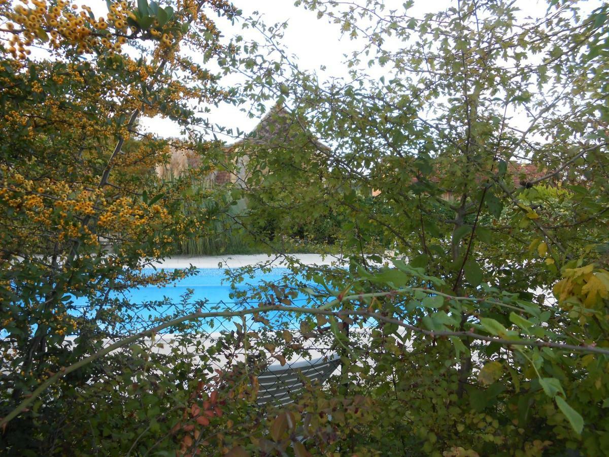 Chambres D'Hotes Le Roussel Le Buisson-de-Cadouin エクステリア 写真